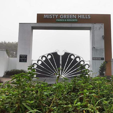 Misty Green Hills Parks & Resorts Kondotty Zewnętrze zdjęcie
