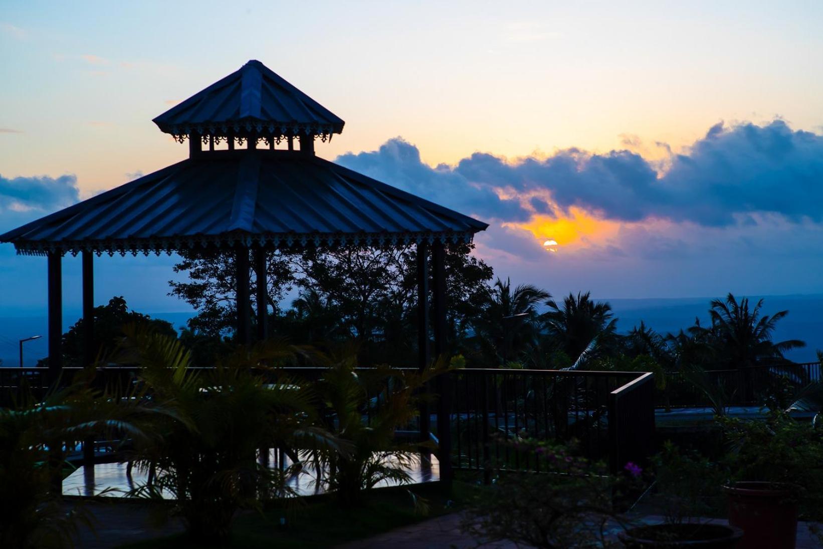 Misty Green Hills Parks & Resorts Kondotty Zewnętrze zdjęcie